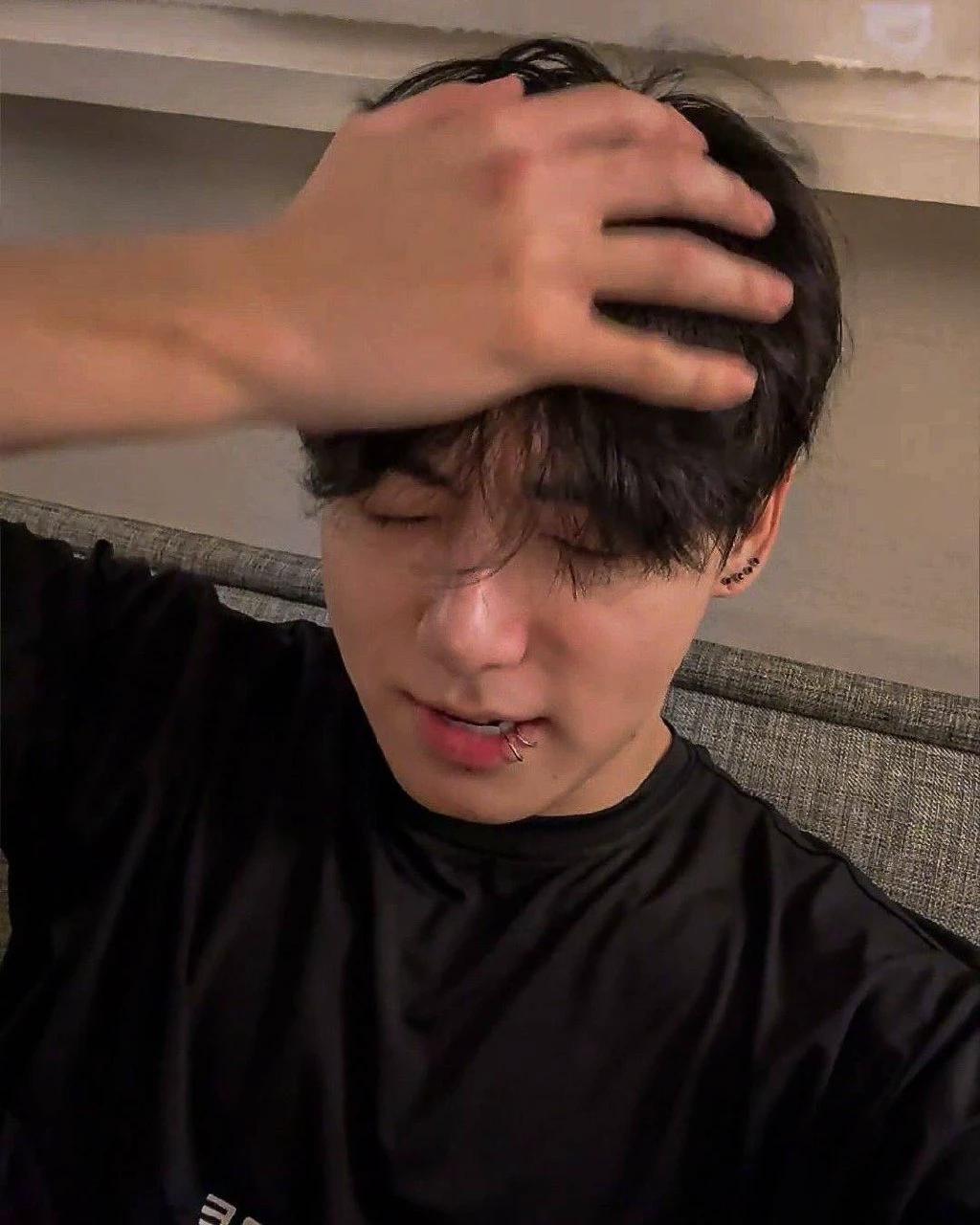 Jeon Jungkook  thumbnail