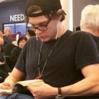 Evan Peters thumbnail