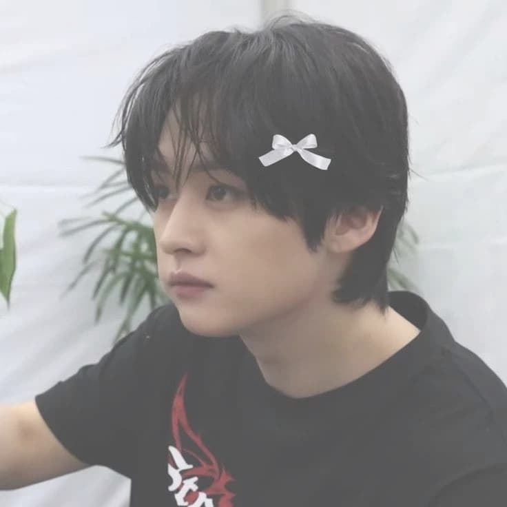 Lee Know thumbnail