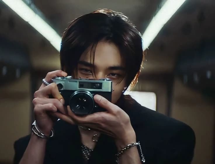 Hyunjin Hwang thumbnail