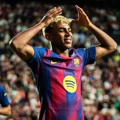 Lamine Yamal (Barcelona era, Shirt #19) thumbnail