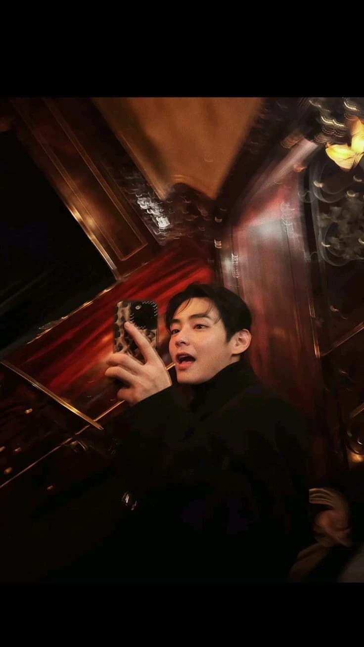 Kim Taehyung  thumbnail