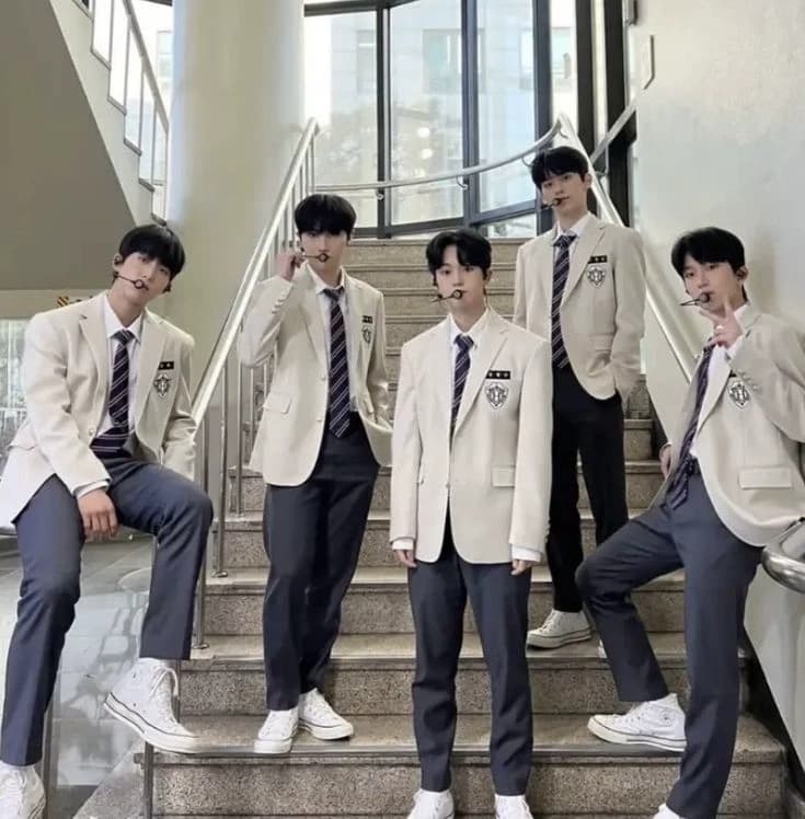 Kaito and his friends thumbnail