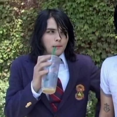 Gerard Way thumbnail