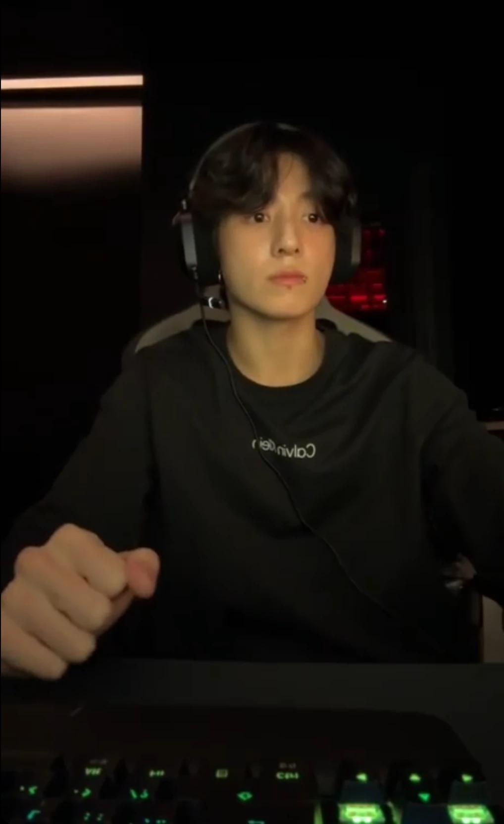 Jungkook thumbnail
