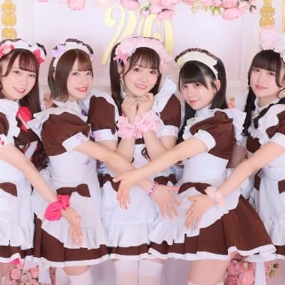 5 maids thumbnail