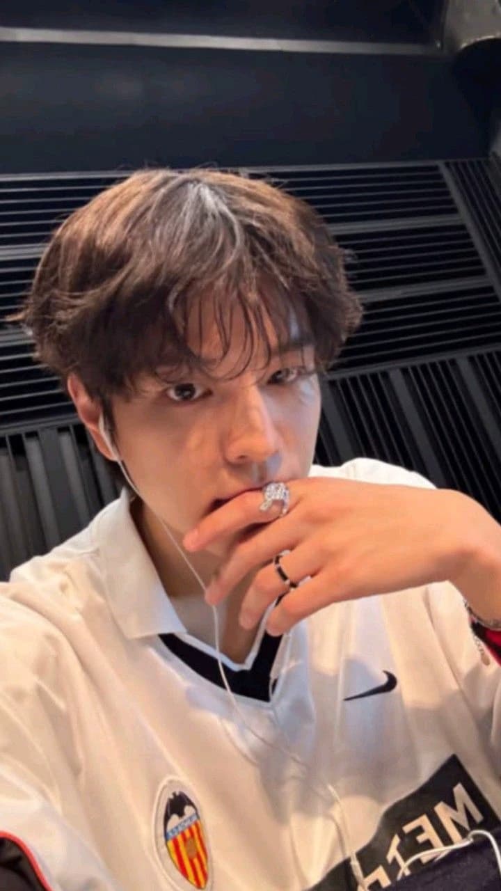 Kim Seungmin thumbnail