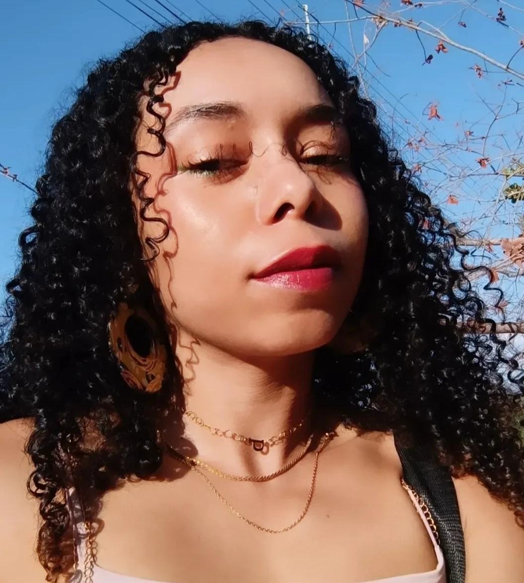 Paula thumbnail