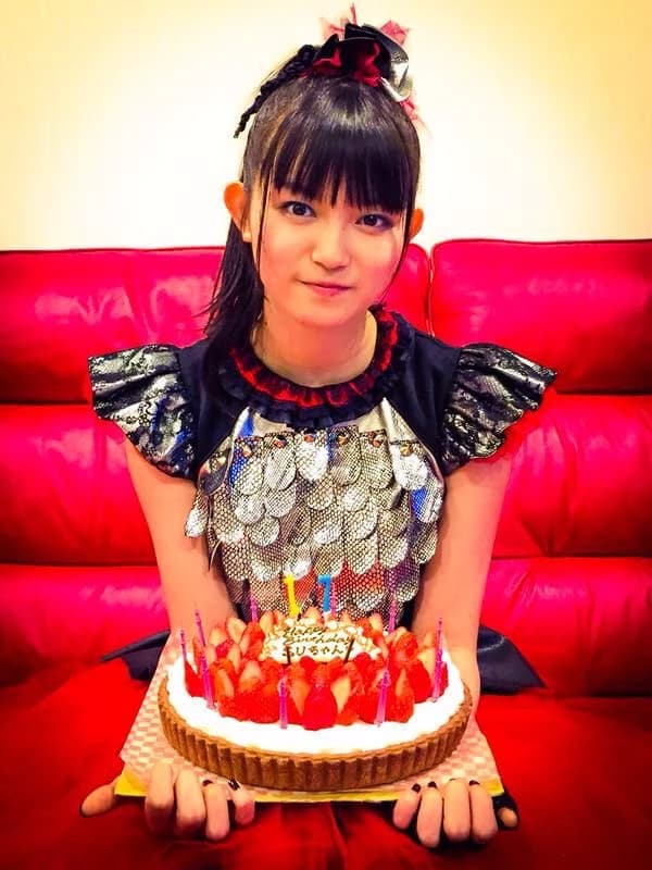 Suzuka Nakamoto (Su-metal) thumbnail
