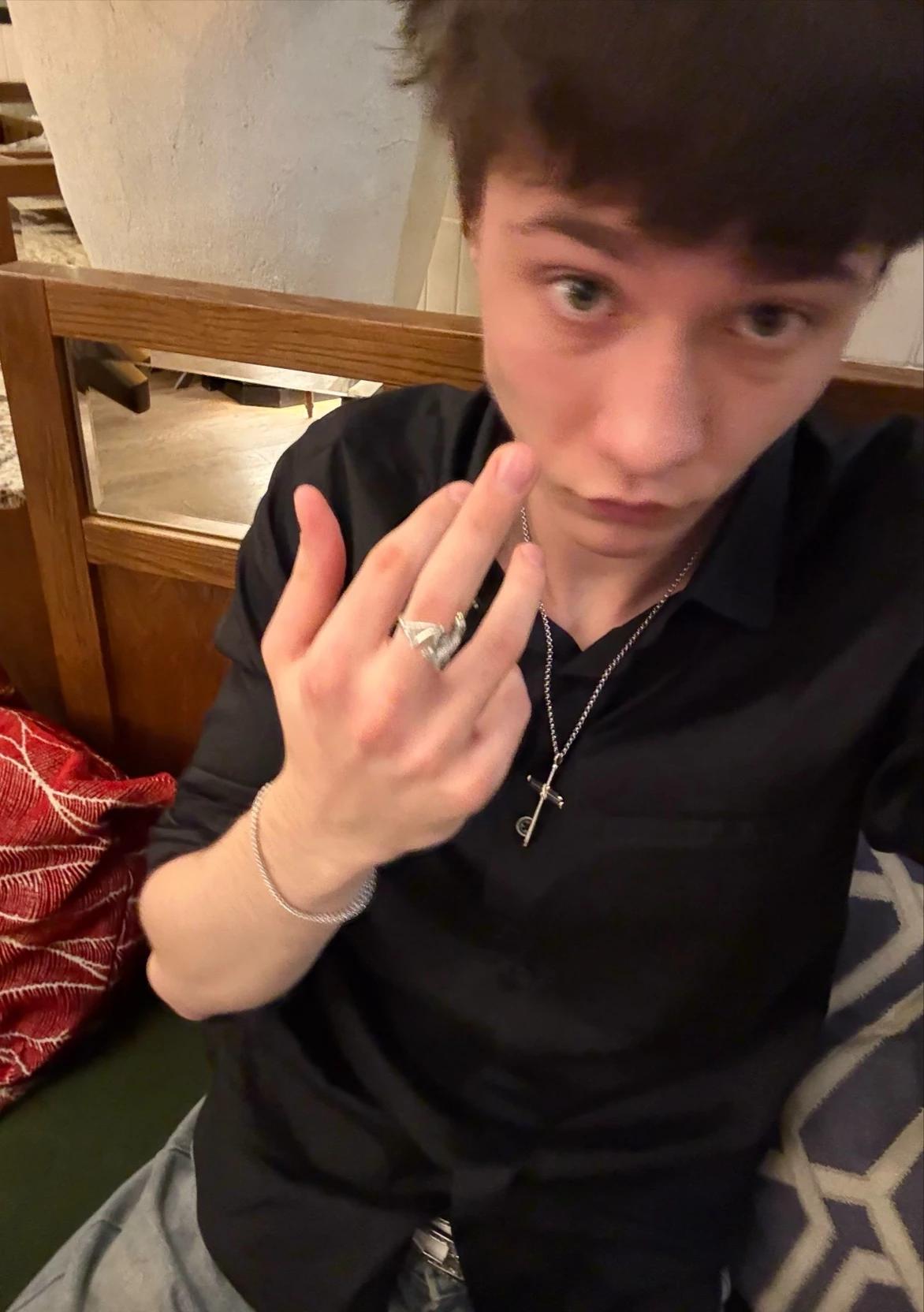Foxis thumbnail