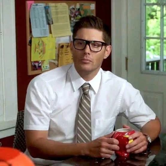 Dean Winchester  thumbnail