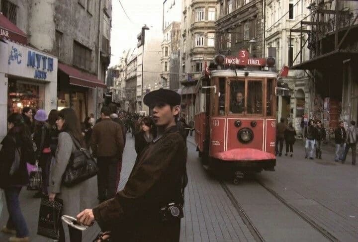 Kim Taehyung thumbnail