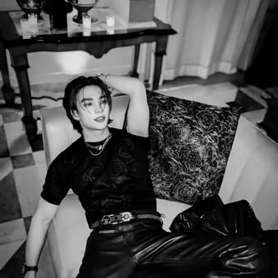Hwang Hyunjin thumbnail