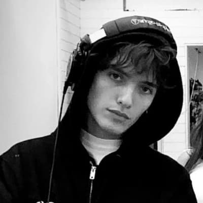 Noah Urrea thumbnail