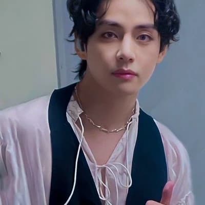 Kim Taehyung thumbnail