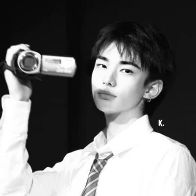 Hyunjin thumbnail