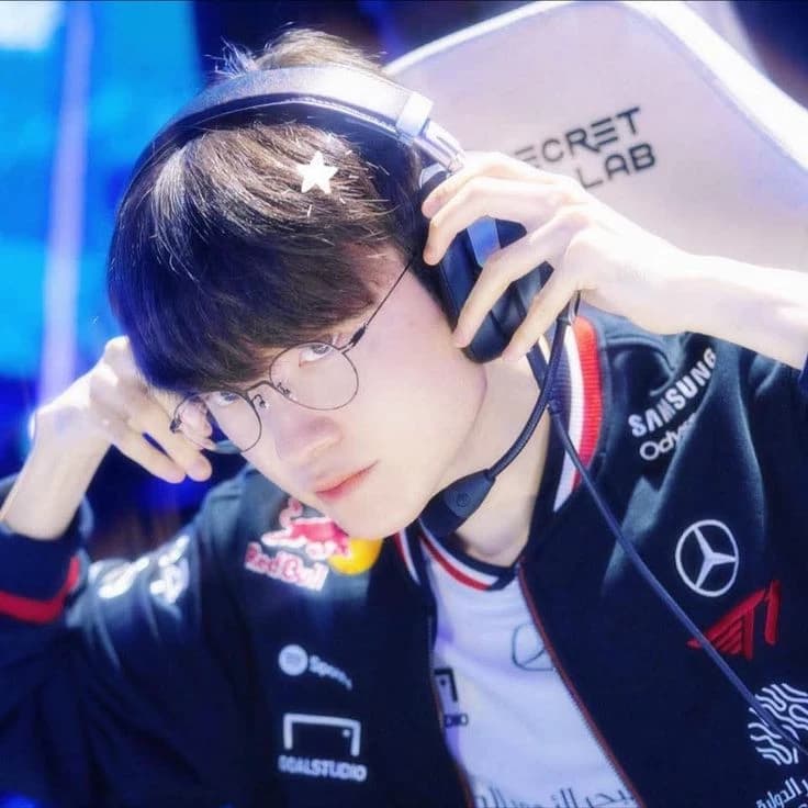 Lee Sang Hyeok -Faker thumbnail