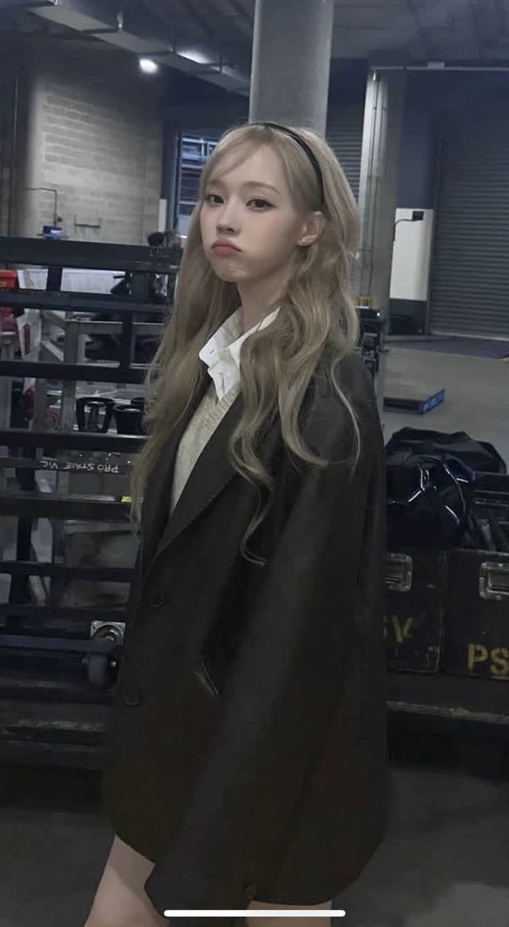 Kim Minjeong (WLW/GL) thumbnail