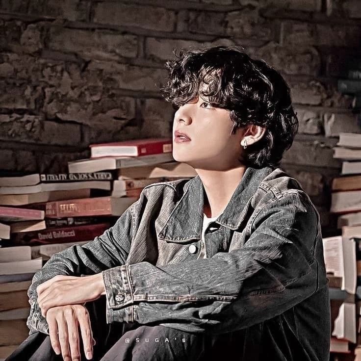 Kim Taehyung thumbnail