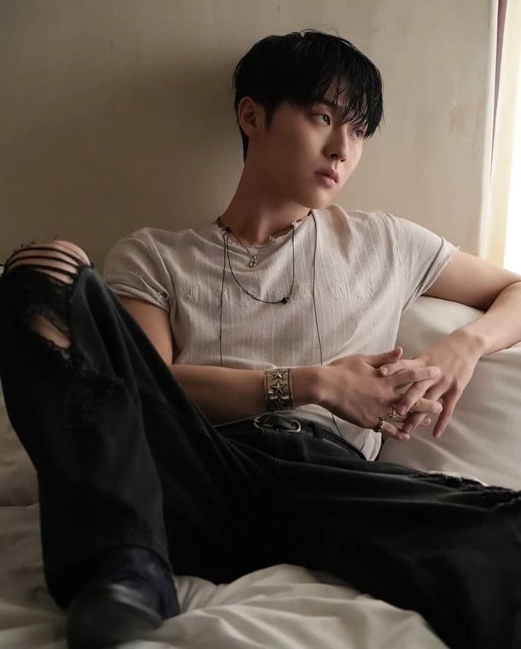 Hyunwook thumbnail