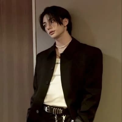 Hyunjin thumbnail