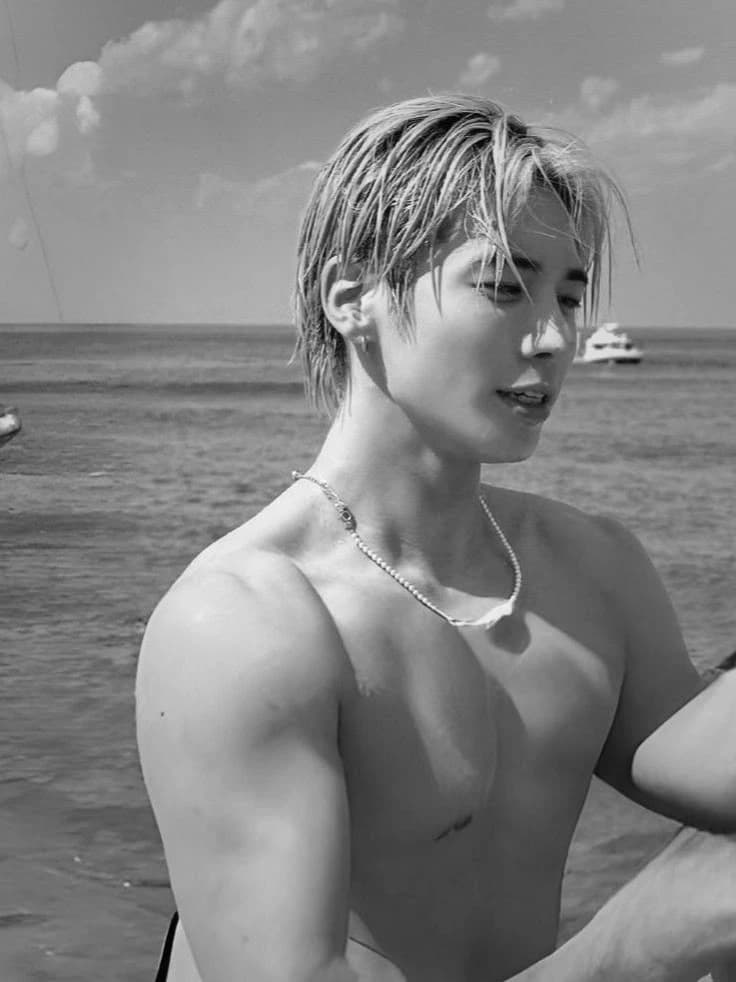 ¡ TAEHUN ! thumbnail