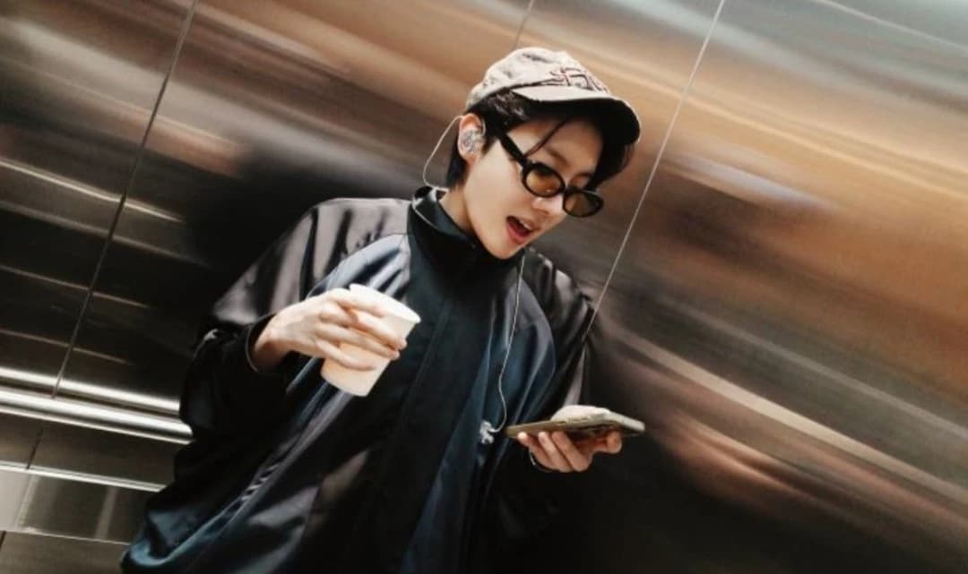 JUNG HOSEOK thumbnail
