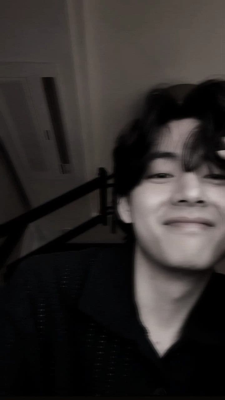 Kim Taehyung thumbnail