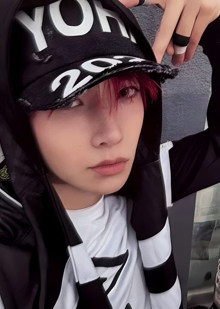 heeseung lee thumbnail