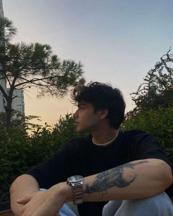 Alex thumbnail