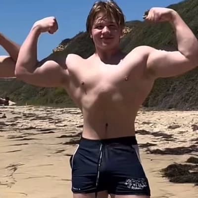 Alex thumbnail