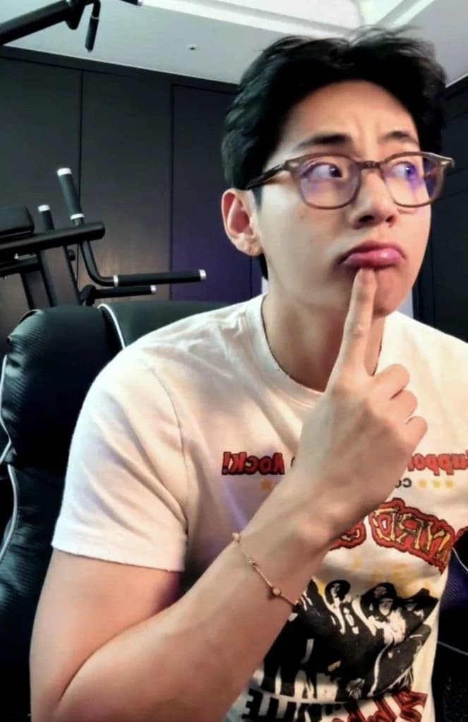 Taehyung. thumbnail
