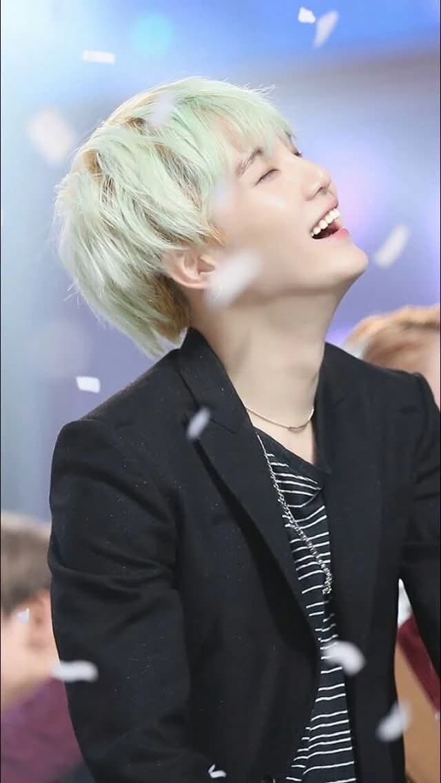 Min Yoongi (BL)🎀💗🐱 thumbnail