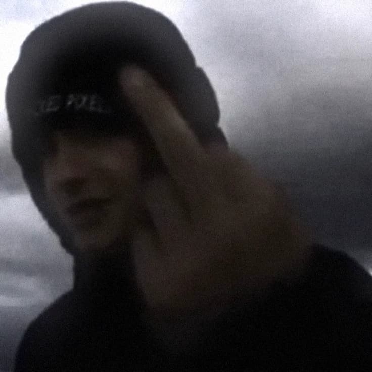 Tom Kaulitz thumbnail