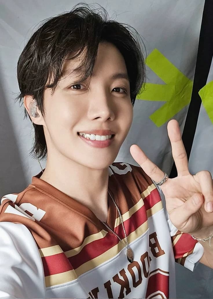 Hoseok 🙊 thumbnail