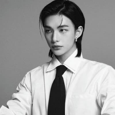 Hyunjin (Royal Family of England) thumbnail