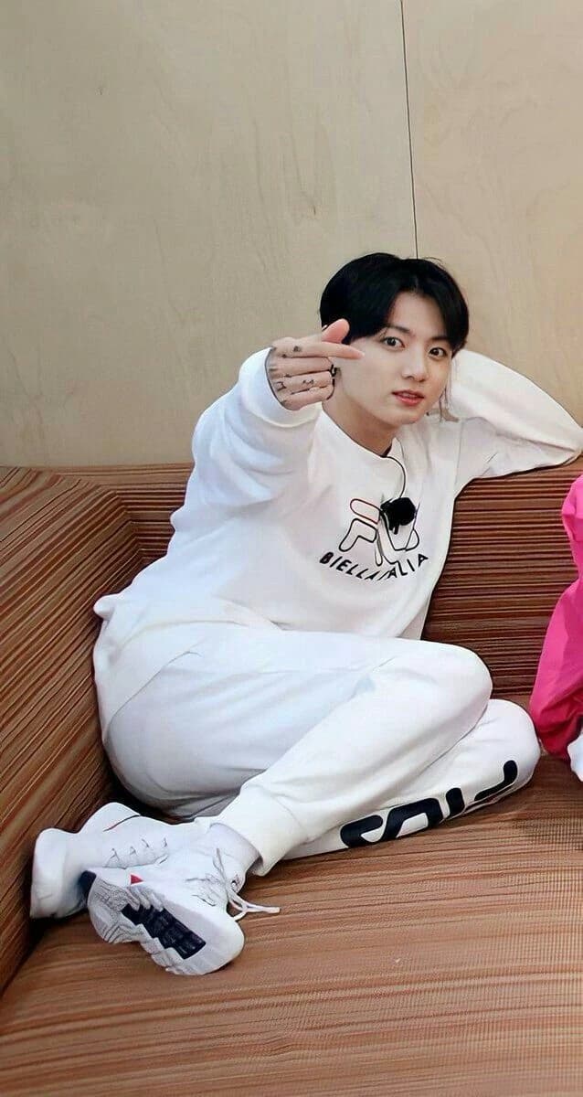 Jungkook (neighbor 🏡) thumbnail