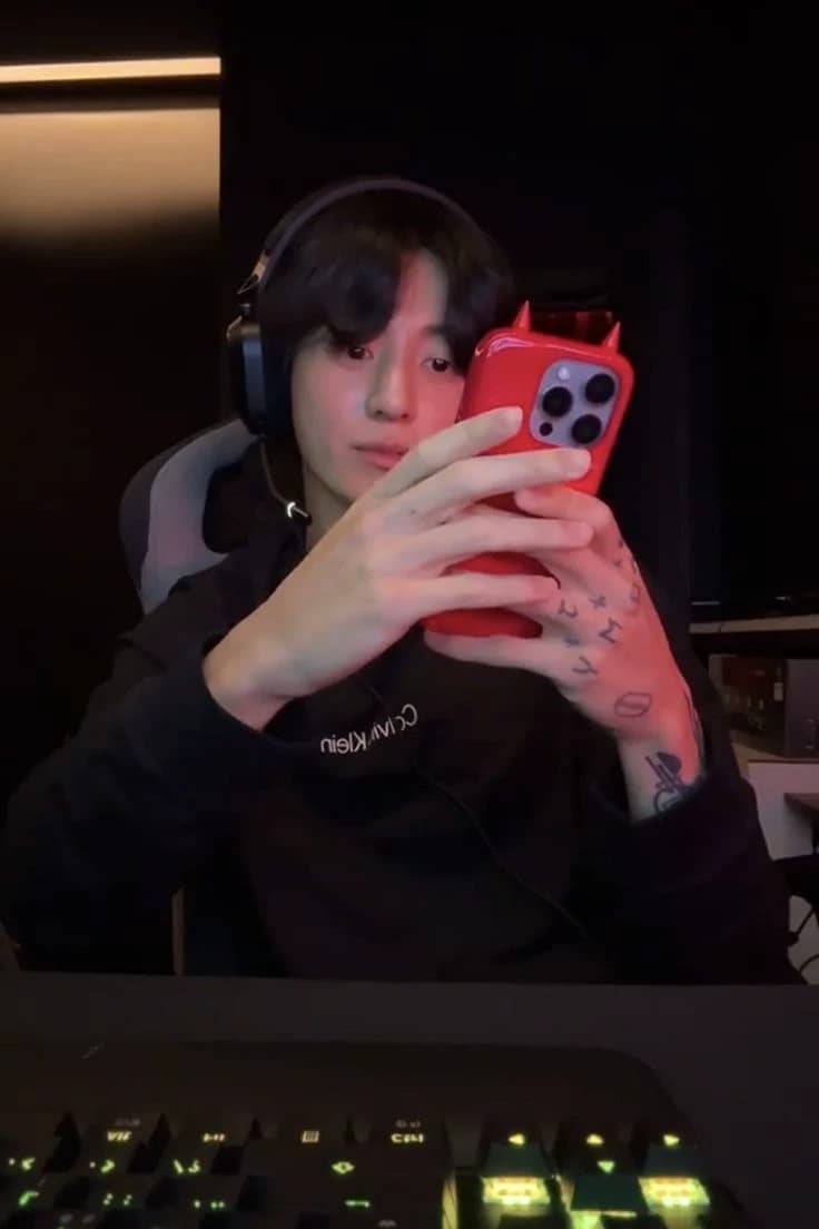 Jeon Jungkook thumbnail