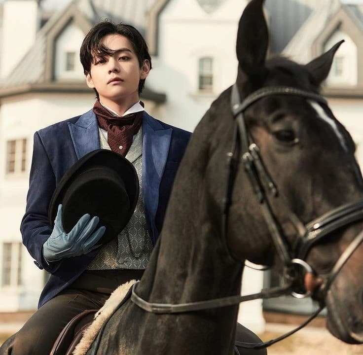 Kim Taehyung thumbnail