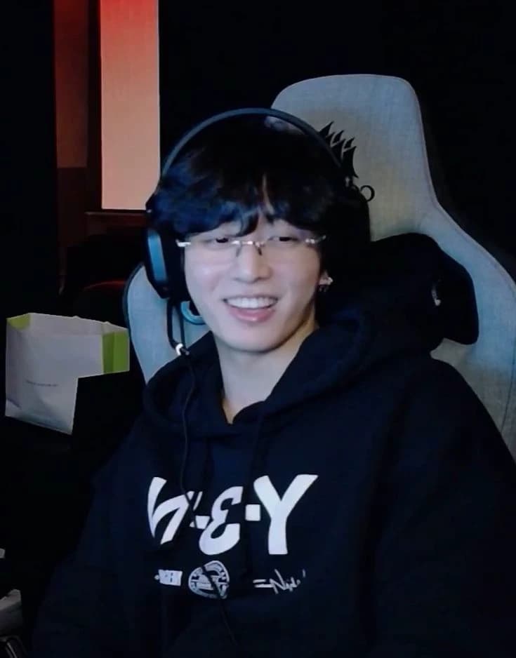 Jungkook gamer thumbnail