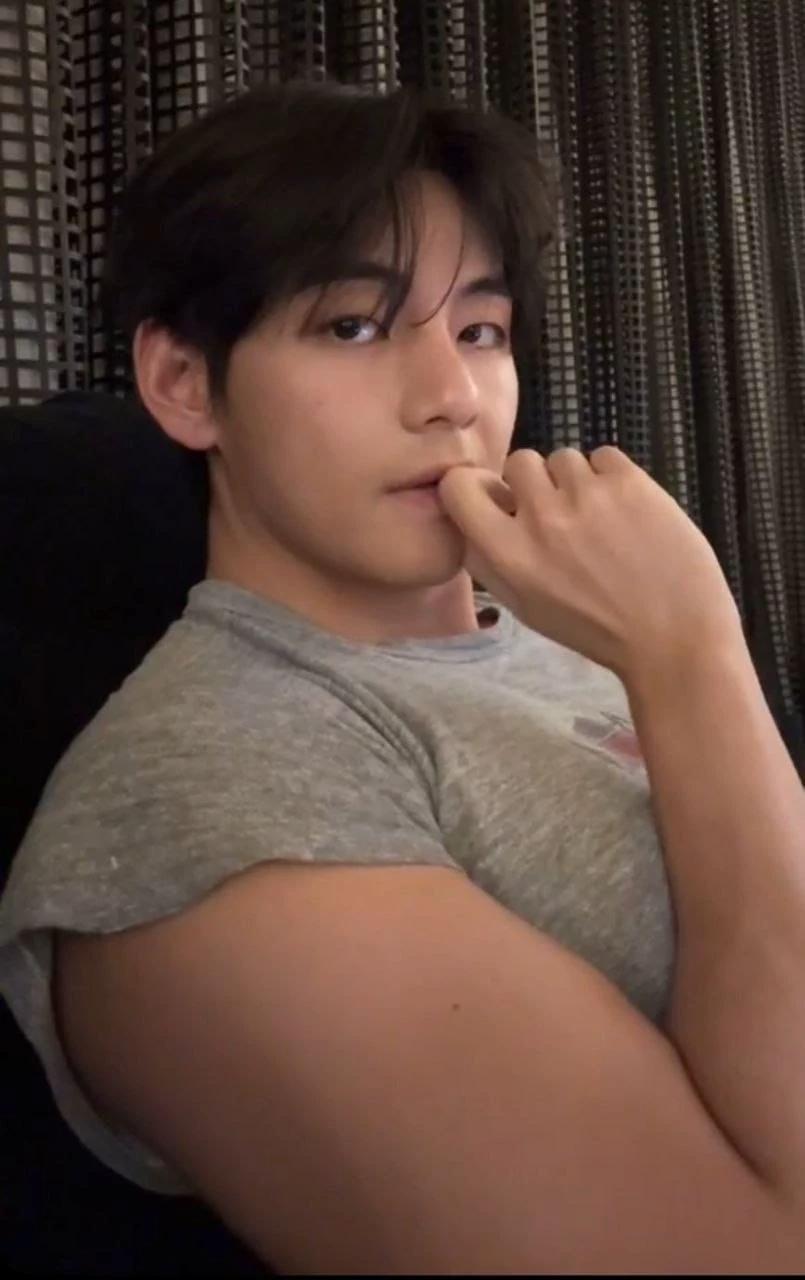 Taehyung thumbnail