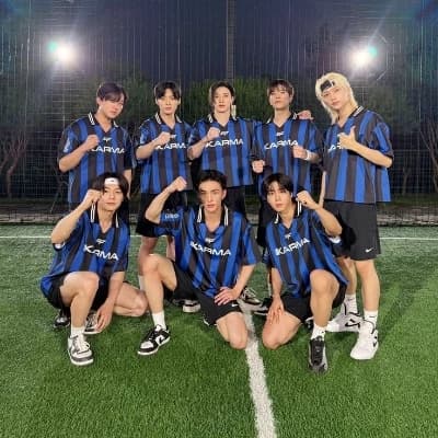 Stray kids thumbnail