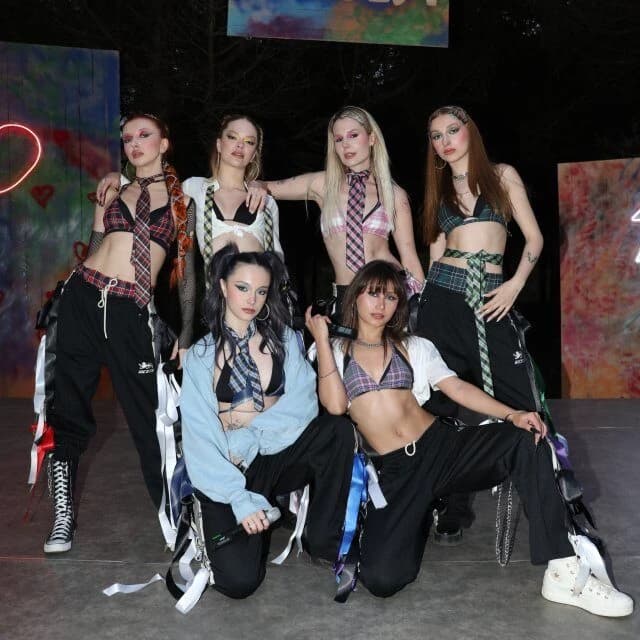 Manifest thumbnail