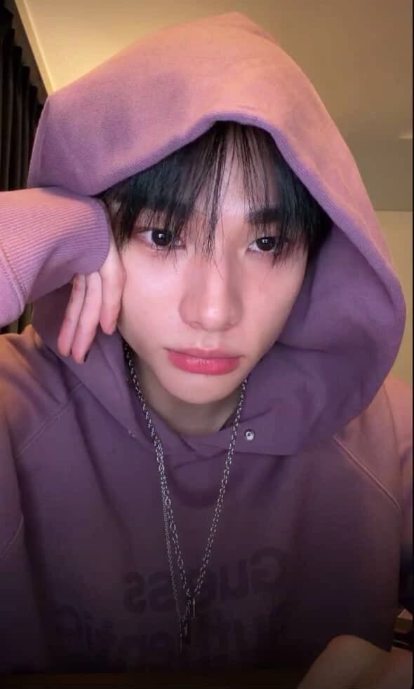 Hyunjin thumbnail