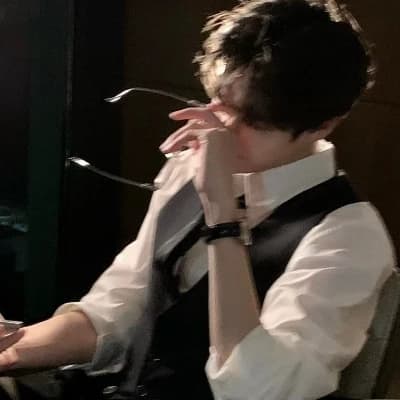 Alex thumbnail