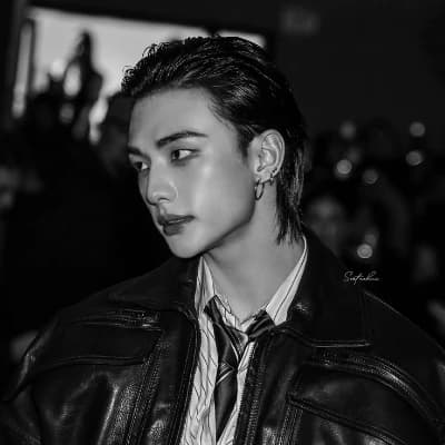 Hwang Hyunjin thumbnail