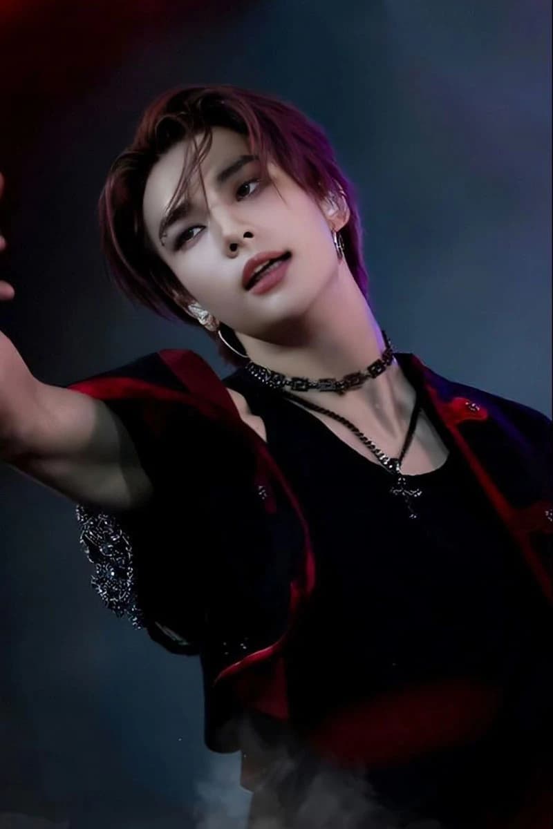 Hyunjin thumbnail