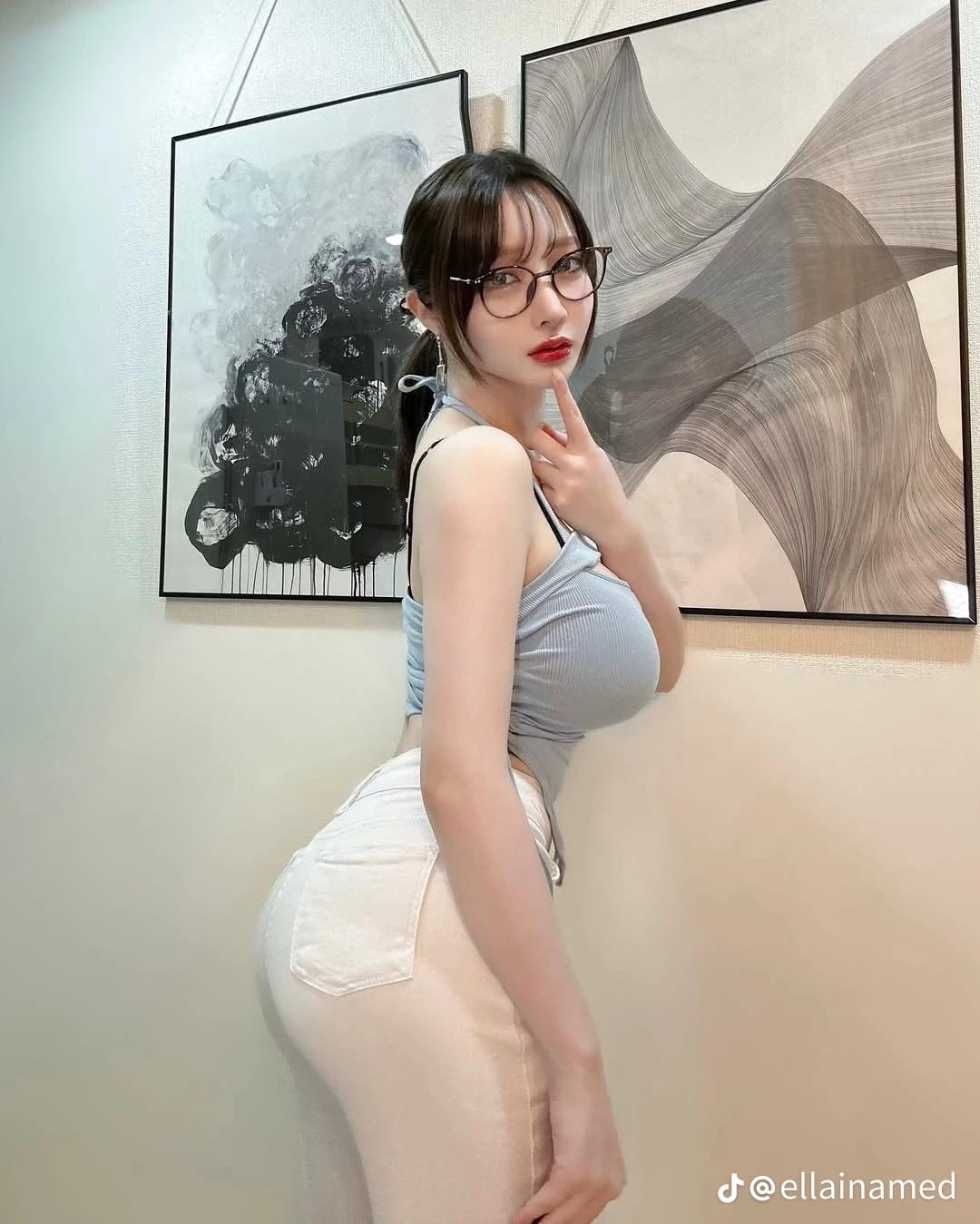 Salome thumbnail