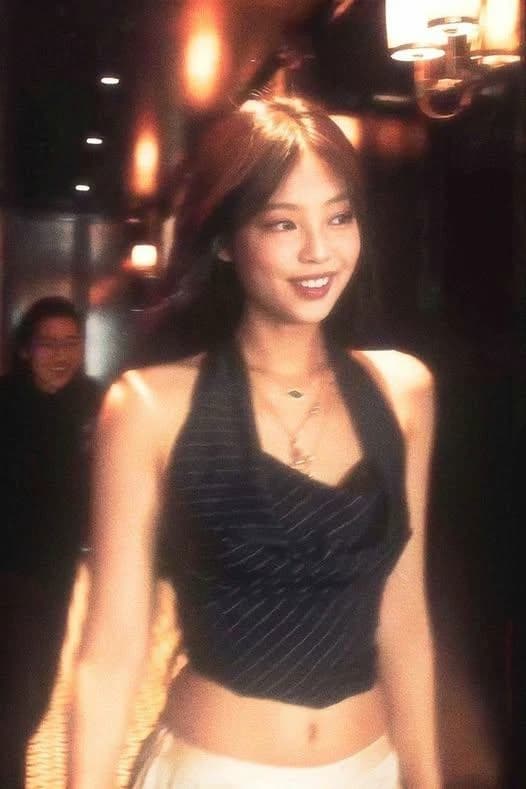 Jennie thumbnail