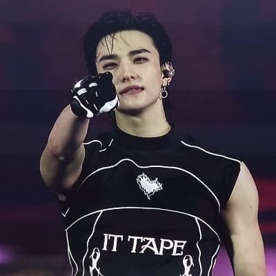 Hwang Hyunjin thumbnail